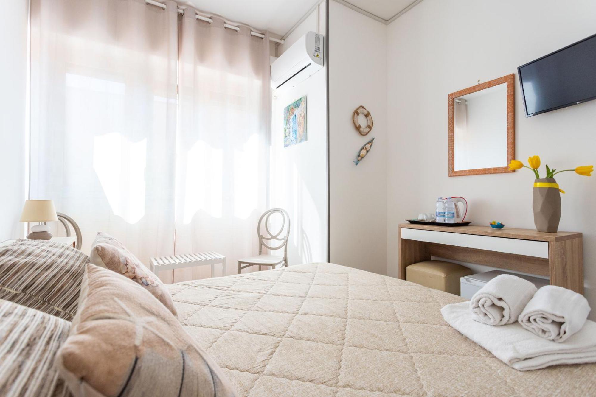Отель Mondello House Eraclea Экстерьер фото